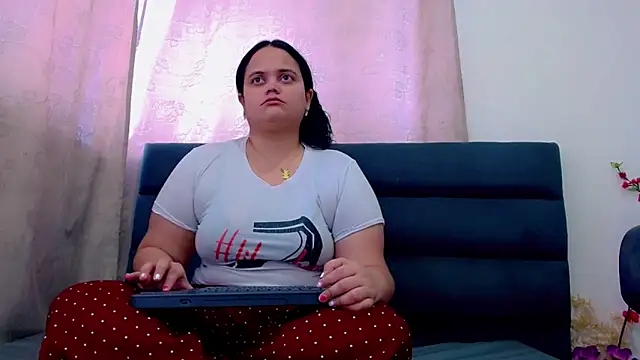 brunnette hot online show from 21, 2, 2026