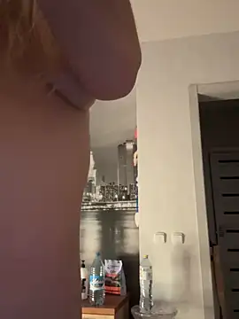 Snapshot of Adelina0001 chatting on 3, 12, 2025 Adelina0001 online show from 3, 12, 2025