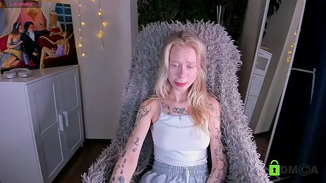 MalenaErnman online show from 27, 2, 2025