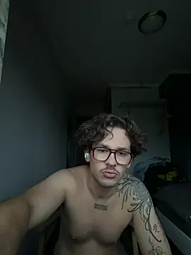 Snapshot of hardmecl chatting on 28, 7, 2026 hardmecl online show from 28, 7, 2026