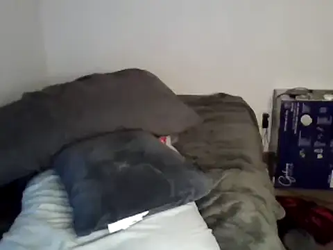 Iliketocooksquirt25 online show from 18, 2, 2025