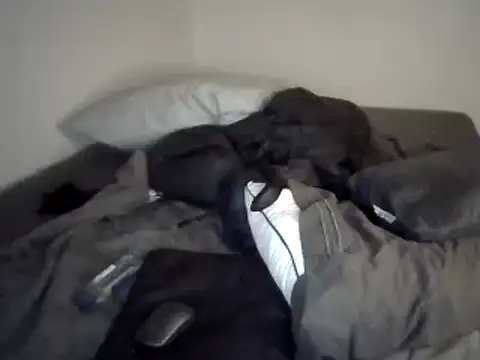 Iliketocooksquirt25 online show from 13, 3, 2025