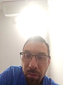 Iliketocooksquirt25 online show from 18, 3, 2025