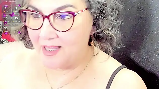 Snapshot of cataleya_mom chatting on 13, 5, 2026 cataleya mom online show from 13, 5, 2026