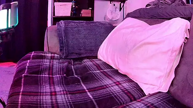 famousALYX online show from 31, 10, 2025