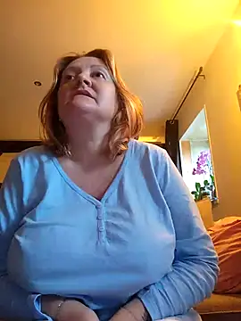 Snapshot of lady_charlyne chatting on 4, 10, 2025 lady charlyne online show from 4, 10, 2025