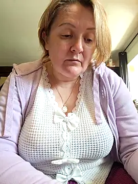 Snapshot of lady_charlyne chatting on 7, 5, 2026 lady charlyne online show from 7, 5, 2026