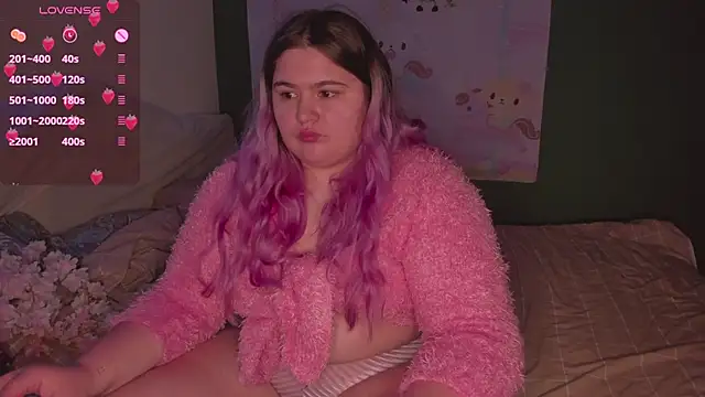 Freakcute  online show from 17, 2, 2025