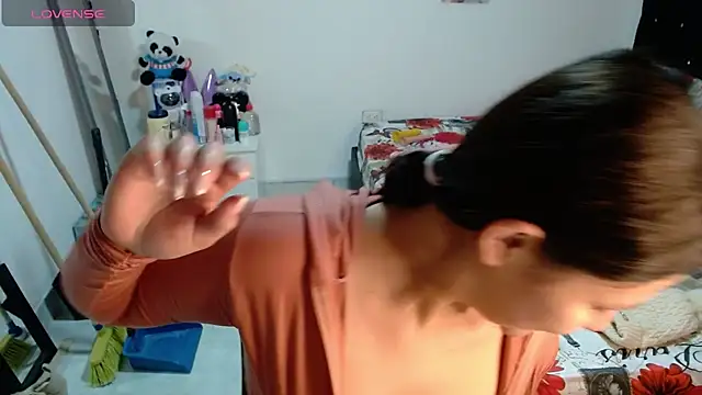 Snapshot of soniafuckboobs chatting on 8, 6, 2026 soniafuckboobs online show from 8, 6, 2026