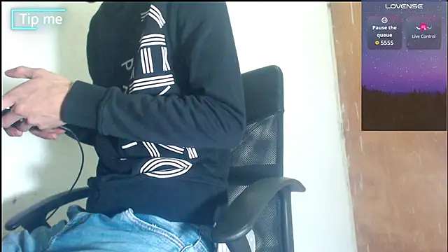 Snapshot of GrayHornyX chatting on 30, 4, 2026 GrayHornyX online show from 30, 4, 2026