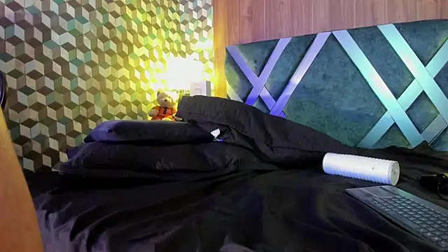 Michael magno online show from 23, 1, 2025