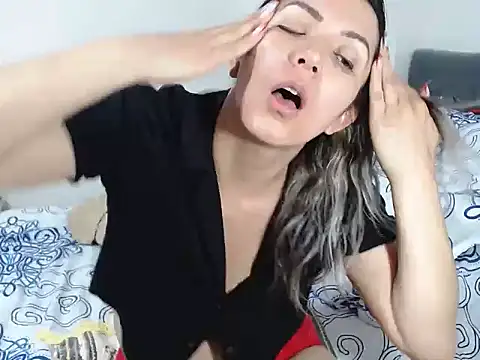 Snapshot of Chantal_hott chatting on 12, 12, 2024 Chantal hott online show from 12, 12, 2024
