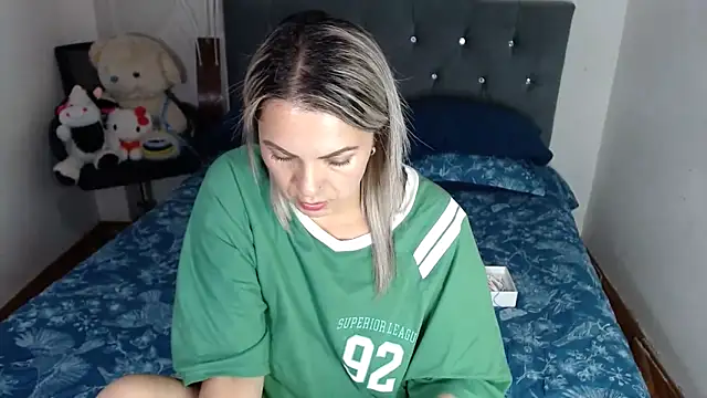 Chantal hott online show from 4, 3, 2026