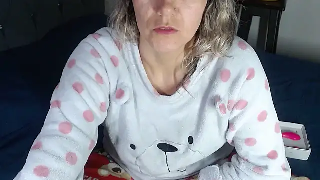 Chantal hott online show from 6, 6, 2026