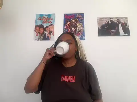 Snapshot of ChocolateCakeQueen chatting on 28, 7, 2026 ChocolateCakeQueen online show from 28, 7, 2026