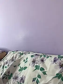 hannahb-e online show from 10, 3, 2025