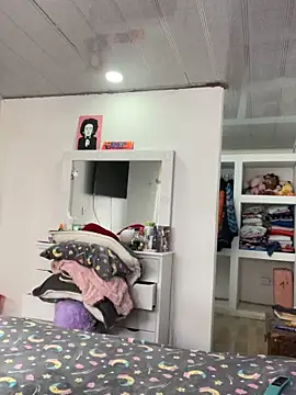 hannahb-e online show from 22, 9, 2025