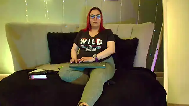 Snapshot of Sammy_owens_ chatting on 2, 2, 2025 Sammy owens online show from 2, 2, 2025