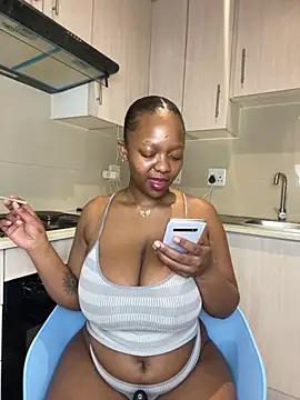 Snapshot of Jazmine-Blue chatting on 4, 7, 2026 Jazmine-Blue online show from 4, 7, 2026