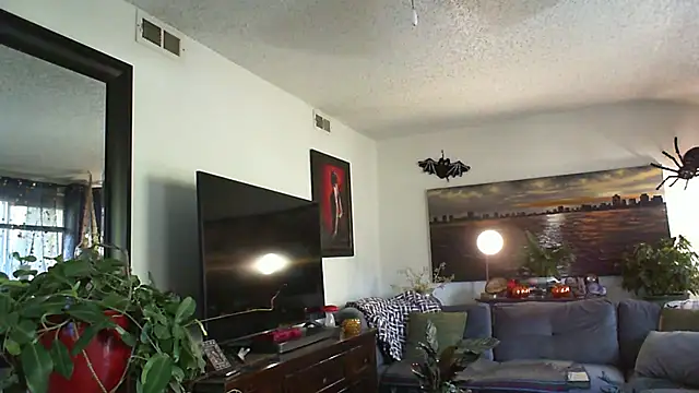 CeceilaMoon online show from 23, 10, 2025