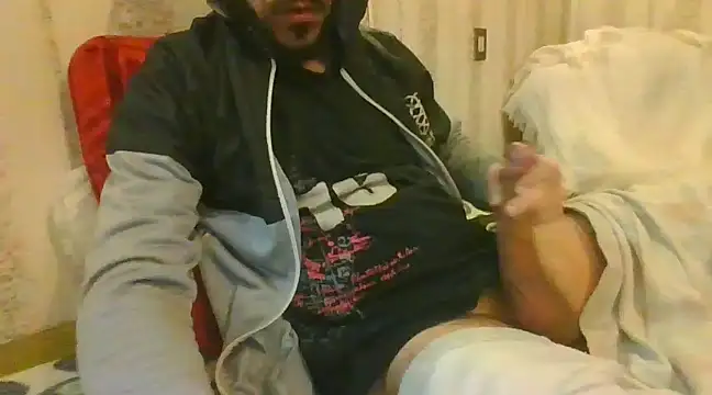 Snapshot of tozebrito_hd chatting on 14, 12, 2024 tozebrito hd online show from 14, 12, 2024