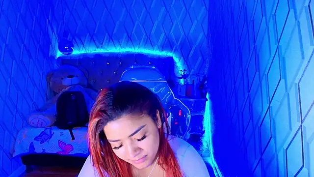 NicolleTaylor online show from 21, 11, 2025