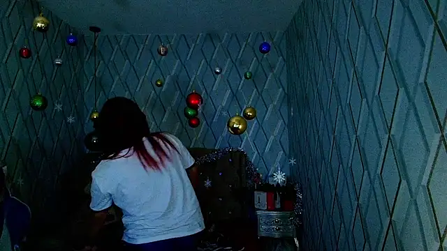 NicolleTaylor online show from 22, 12, 2025