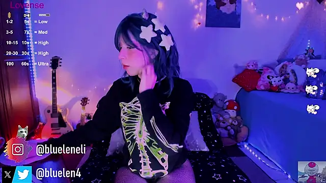 Snapshot of bluelen chatting on 7, 2, 2025 bluelen online show from 7, 2, 2025
