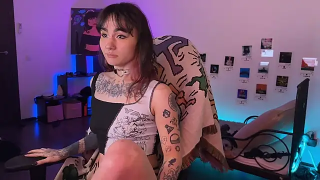 Snapshot of deadlysweet chatting on 25, 5, 2026 deadlysweet online show from 25, 5, 2026