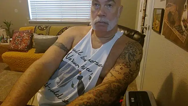 musclebearnips online show from 18, 10, 2025