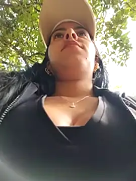 Snapshot of Emily_Wane chatting on 18, 4, 2026 Emily Wane online show from 18, 4, 2026