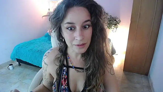 Snapshot of Paula_Paz chatting on 18, 9, 2025 Paula Paz online show from 18, 9, 2025