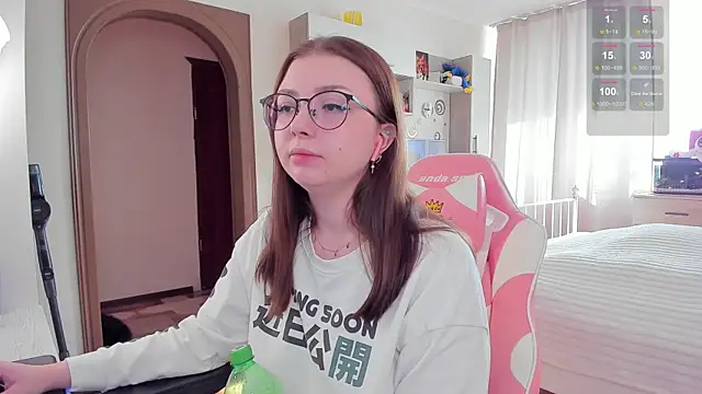 Snapshot of elisejays chatting on 28, 2, 2025 elisejays online show from 28, 2, 2025