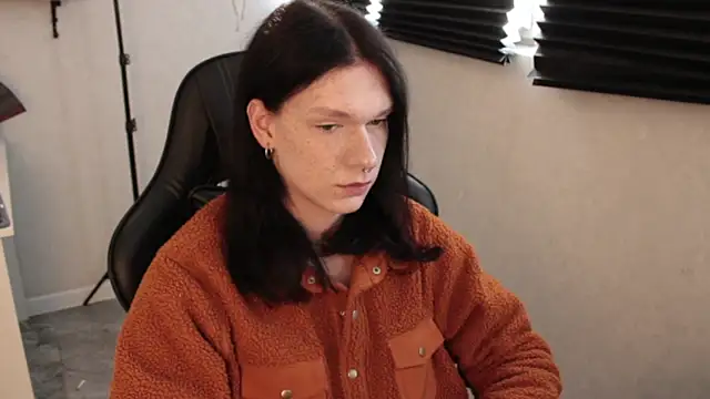 carthylovvve online show from 22, 2, 2025