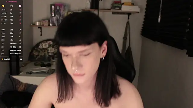 carthylovvve online show from 13, 3, 2025