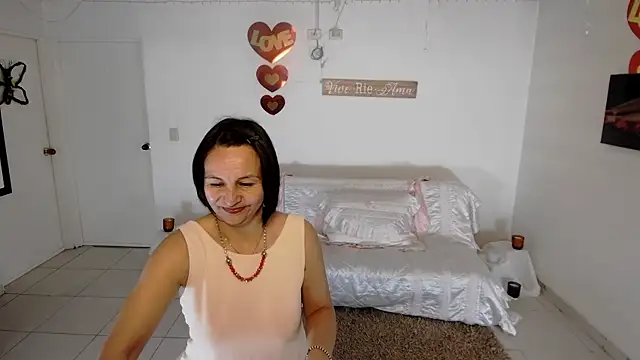 Snapshot of lollita_23_ chatting on 27, 4, 2026 lollita 23 online show from 27, 4, 2026