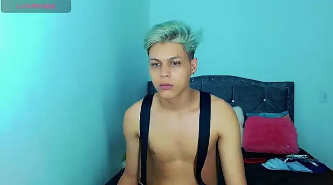 Liamscott  online show from 28, 1, 2025