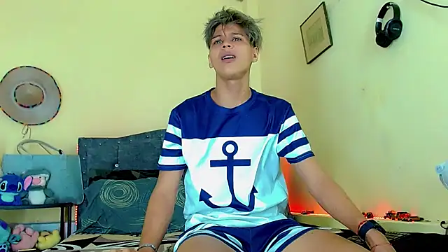 Liamscott  online show from 8, 4, 2026