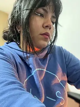 JulianaCastillo online show from 23, 9, 2025