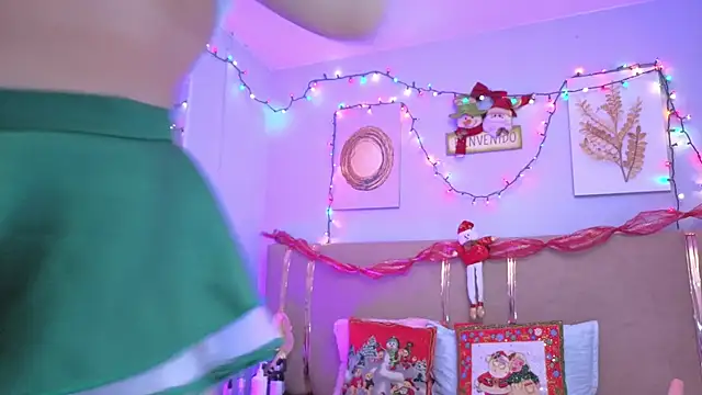 sarah cruzz  online show from 18, 12, 2025