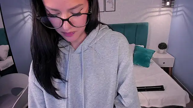 katherin smith  online show from 7, 12, 2024