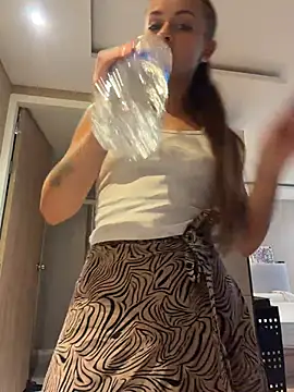 AngelinaTeller online show from 18, 2, 2026