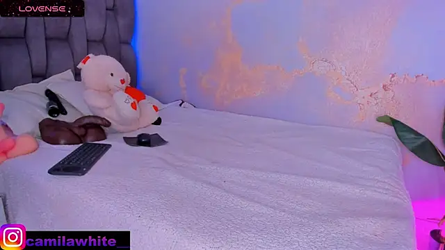 camilawhite   online show from 23, 2, 2025