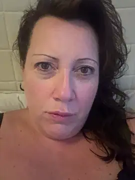 Snapshot of xsexycurvymilf chatting on 14, 12, 2024 xsexycurvymilf online show from 14, 12, 2024