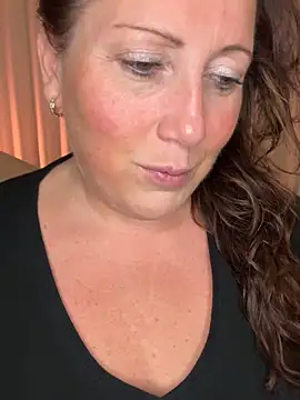 xsexycurvymilf online show from 29, 10, 2025