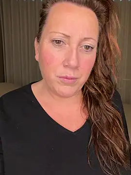 xsexycurvymilf online show from 11, 2, 2026