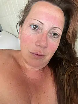 xsexycurvymilf online show from 12, 7, 2026