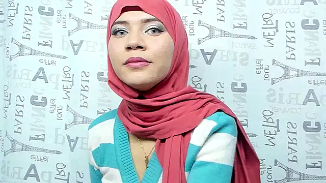 Snapshot of hanaa_18 chatting on 17, 12, 2024 hanaa 18 online show from 17, 12, 2024