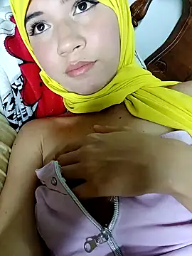 Snapshot of hanaa_18 chatting on 11, 2, 2025 hanaa 18 online show from 11, 2, 2025
