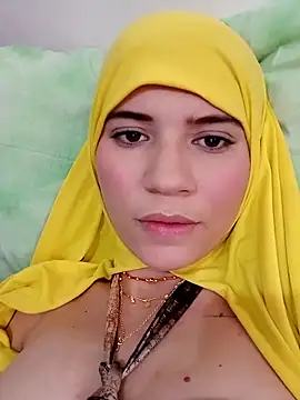 Snapshot of hanaa_18 chatting on 22, 2, 2025 hanaa 18 online show from 22, 2, 2025